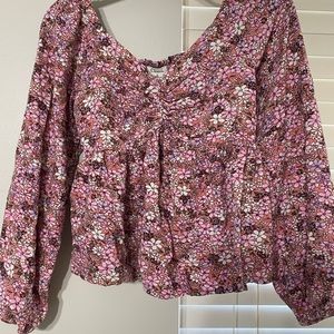 Balloon sleeve crop top